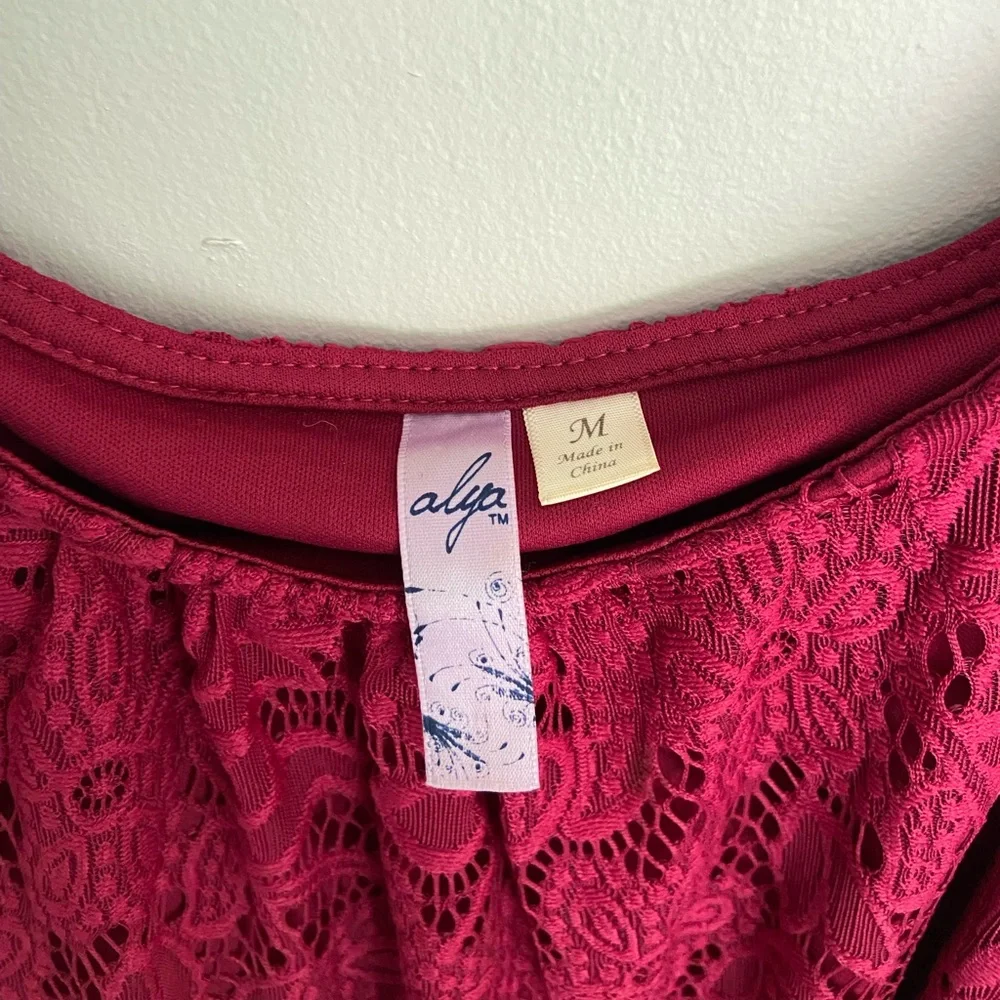 🪷Alya Lace Tank Top - Picture 3 of 4